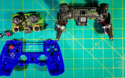 ігровий контроллер Dualshock в розібраному вигляді