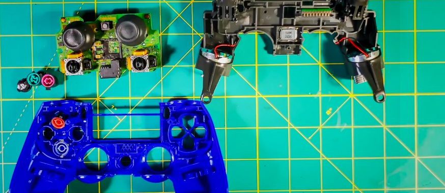 ігровий контроллер Dualshock в розібраному вигляді